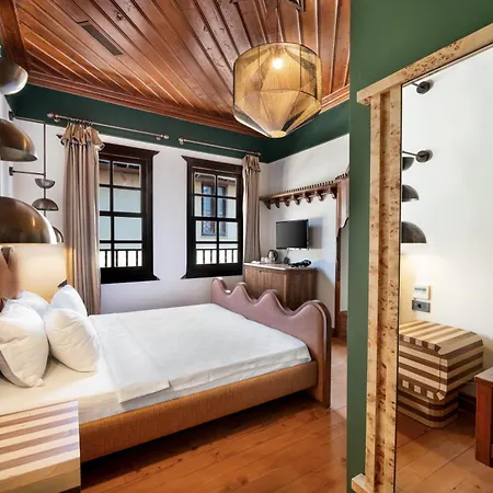 House 5 * Antalia