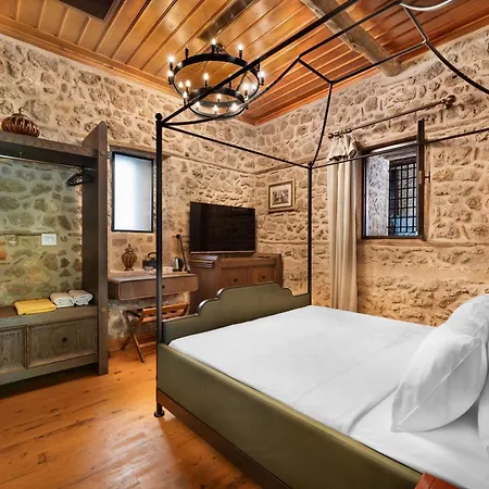 House 5 Αττάλεια