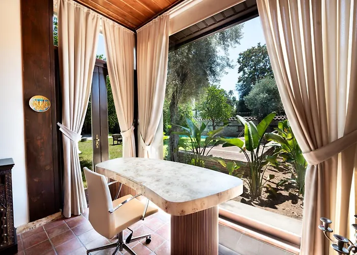 House 5 *
