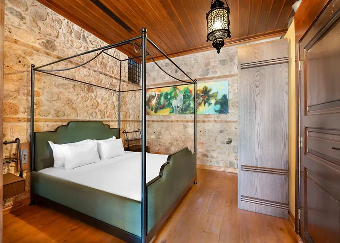Otel House 5 *