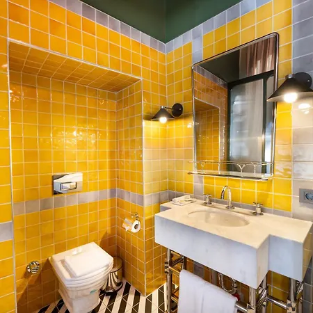 House 5 מלון אנטליה