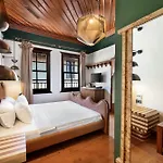 House 5 * Antalya
